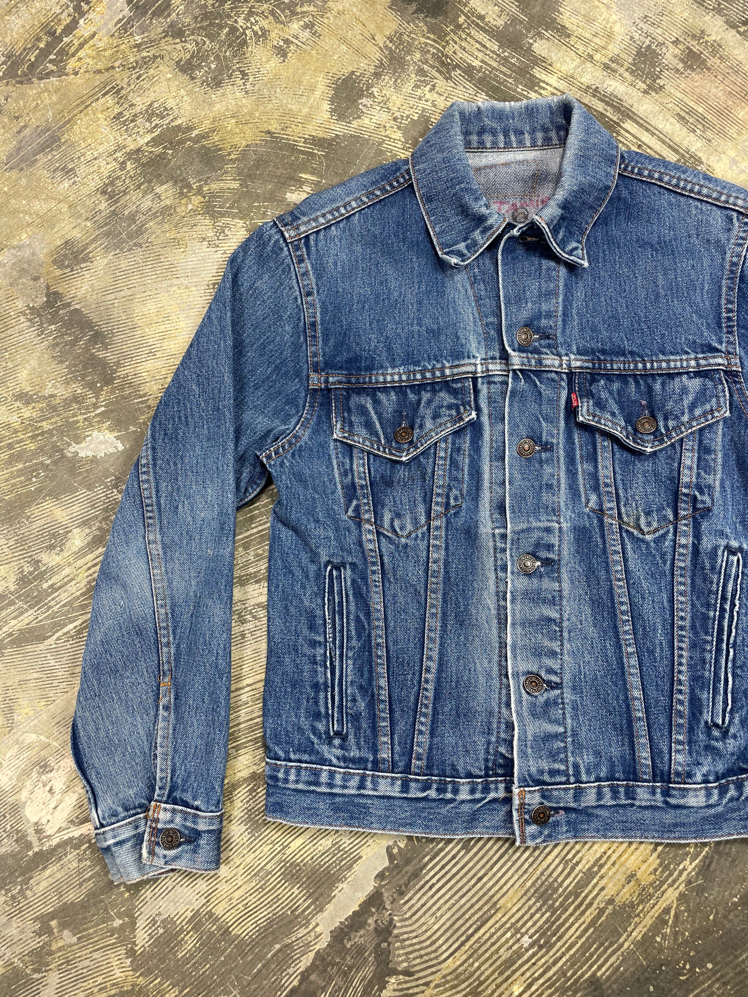 Vintage Levi Premium Wash Denim Trucker Jacket (JYJ-176