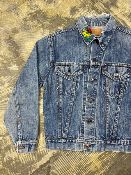 Vintage Levi 2 Pocket USA Indigo Denim Trucker Jacket JYJ 149